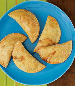 argentinian-ham-cheese-empanadas-recipe-photo-260-FF0309LATINA03