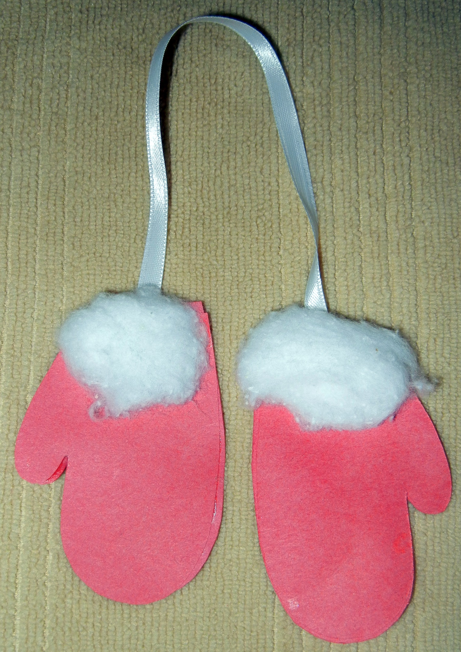 mittensornament